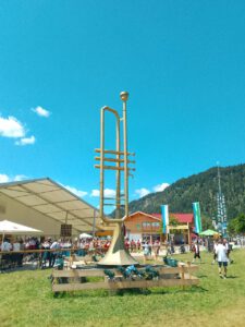 Mehr über den Artikel erfahren Böller-Perkussion beim Bezirksmusikfest in Reit im Winkl